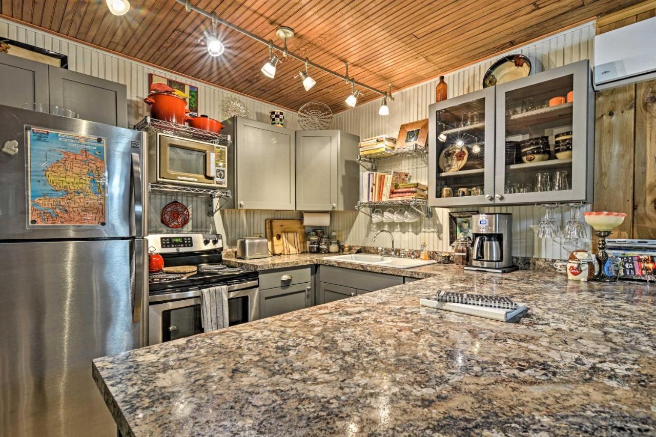 Pet-Friendly One Crow Cottage In Harbor Springs! 外观 照片